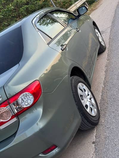 Toyota Corolla GLI 2011