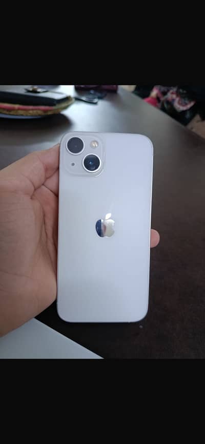 Apple iPhone 13
