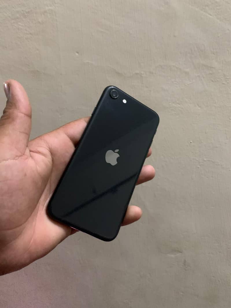 Apple iPhone SE 4