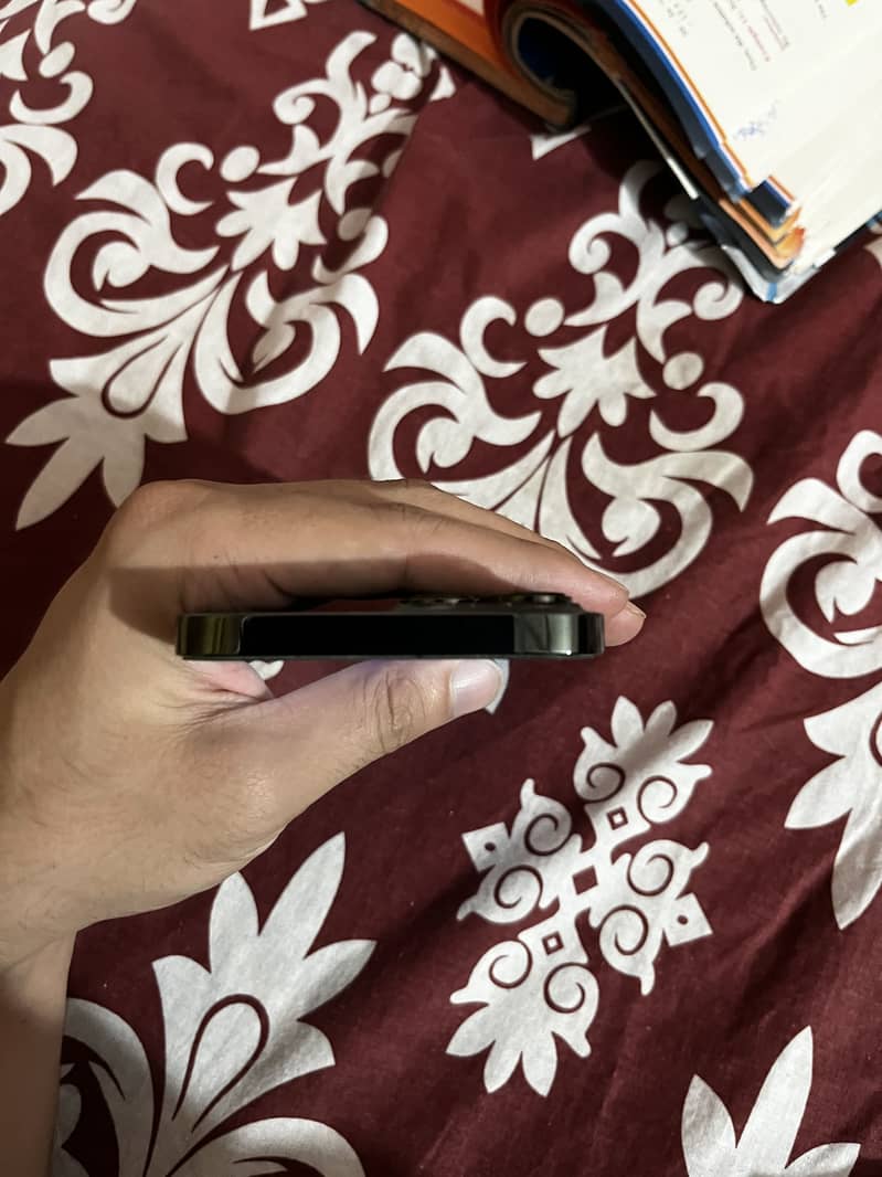 Iphone 13 pro max 5