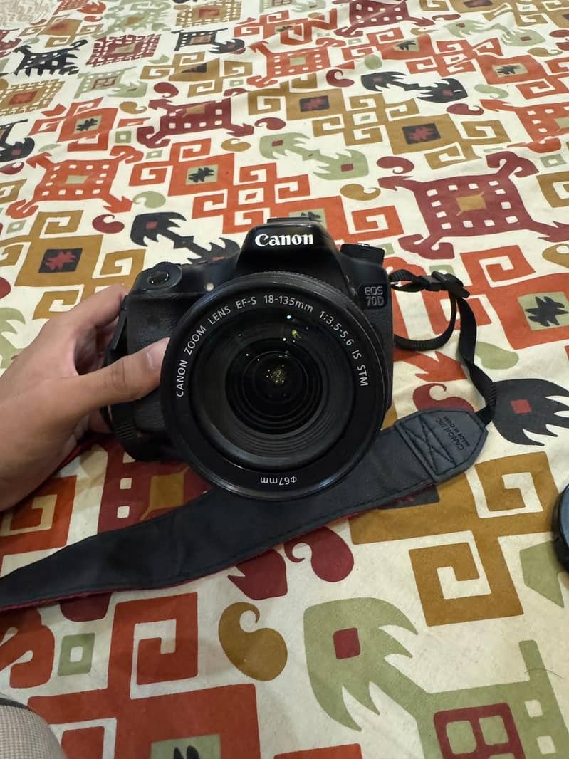 Canon EOS 70D 4