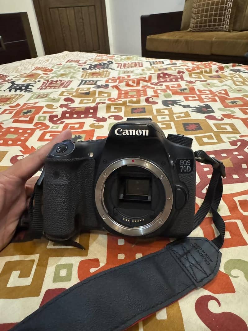 Canon EOS 70D 9