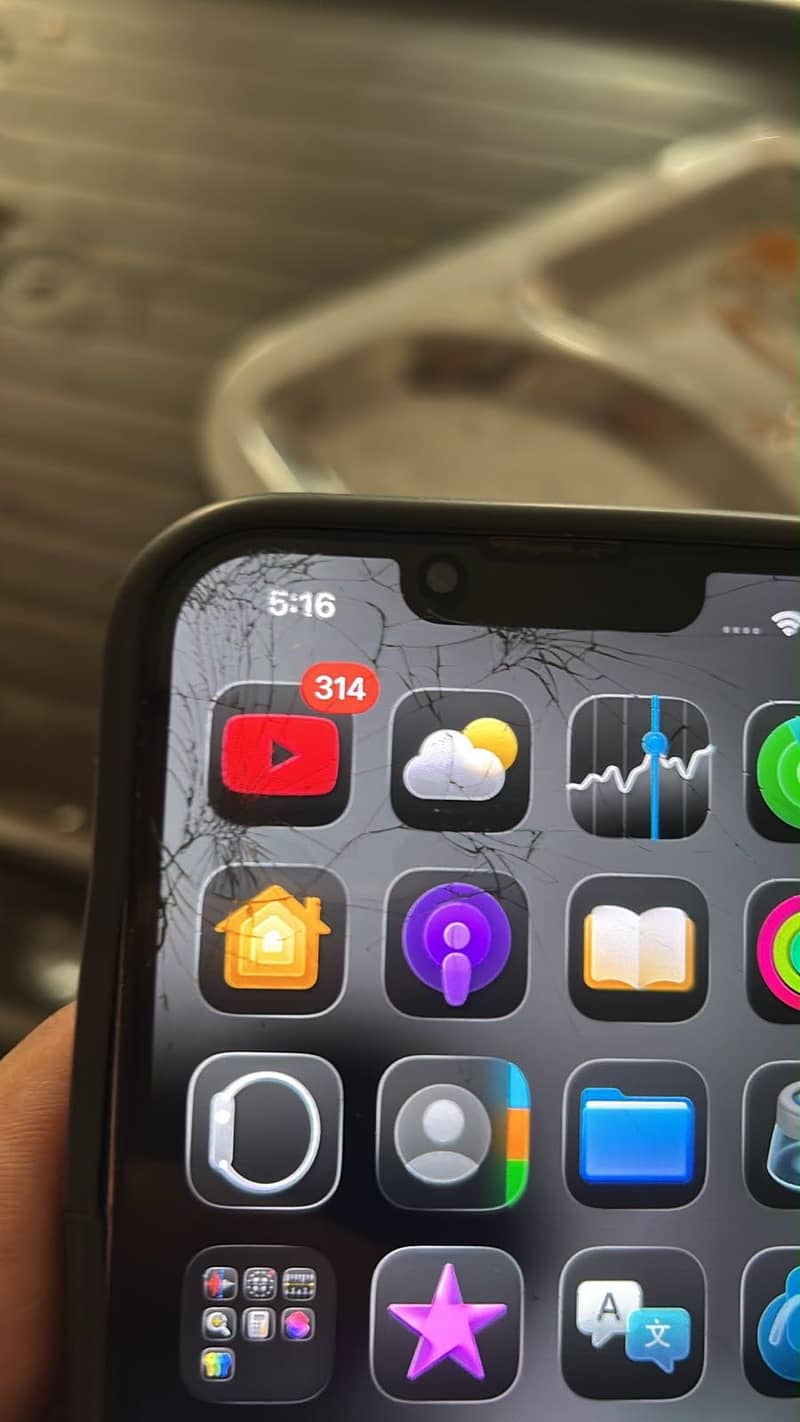 Apple iPhone 13 Pro 6