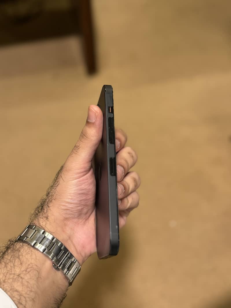 Apple iPhone 14 Pro Max 1