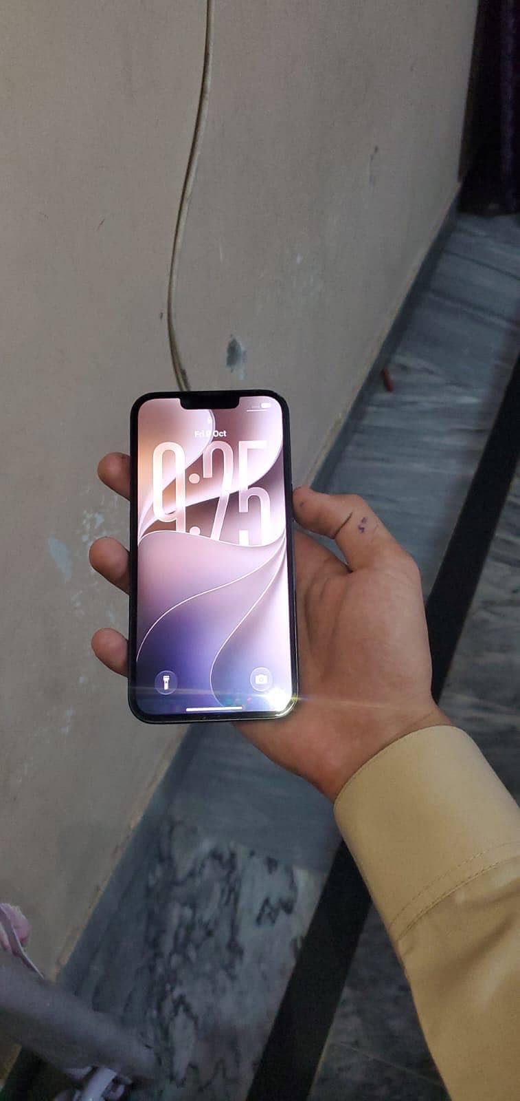 Apple iPhone 13 2