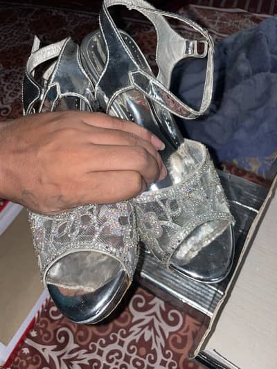 Heel sandle