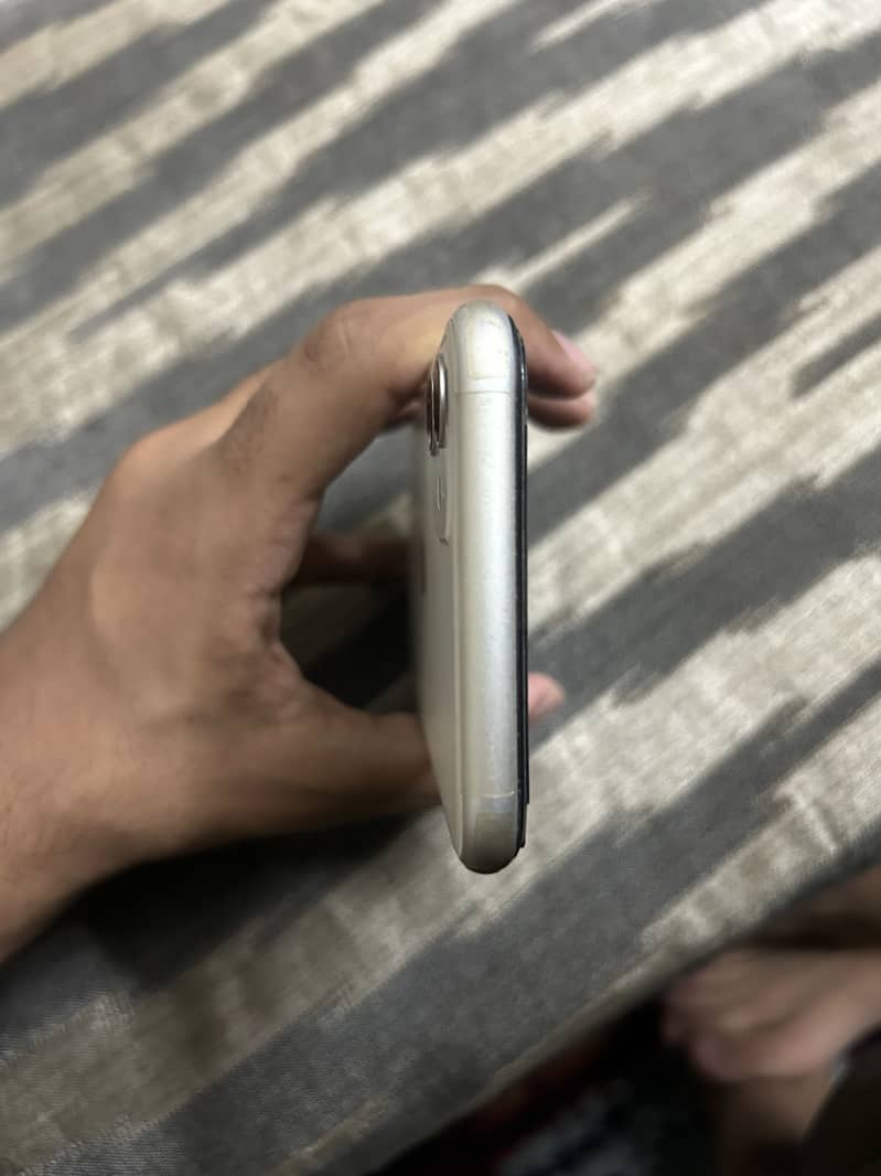 Apple iPhone 11 2