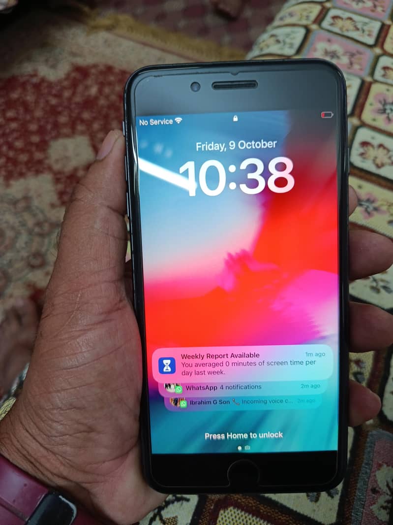 Apple iPhone 8 Plus 3