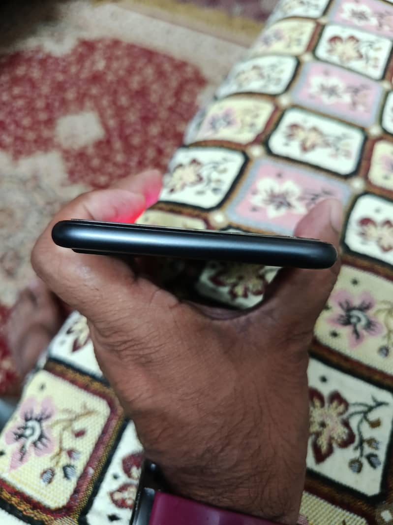 Apple iPhone 8 Plus 7