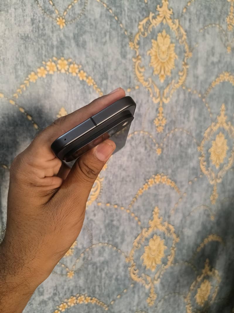 Google Pixel 10 5