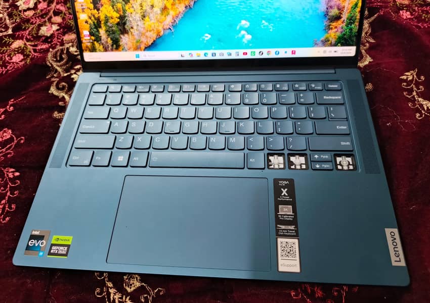 Intel Core i9-13th Gen 8