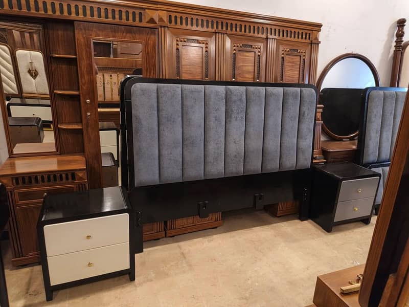 King size bed 1