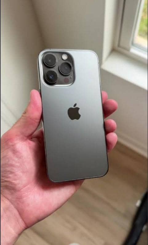 Apple iPhone 13 Pro 0