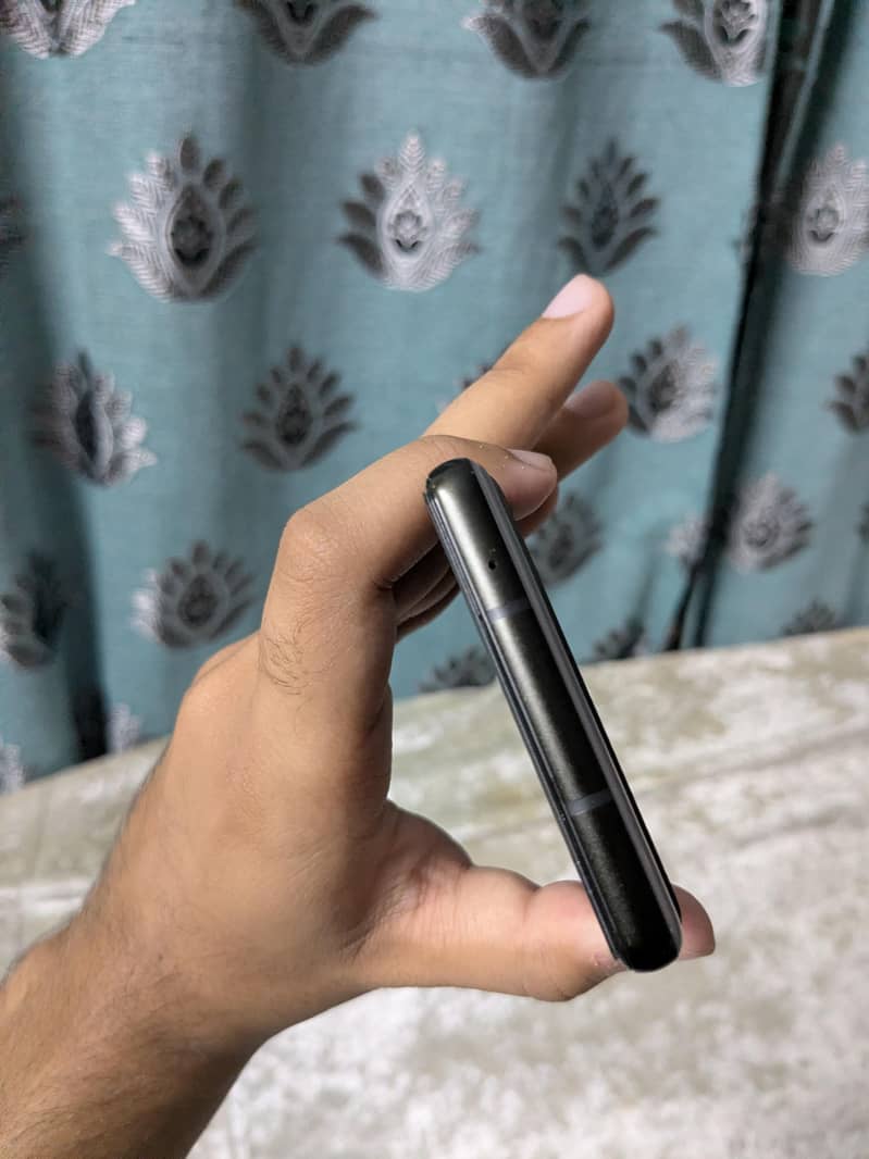 Google Pixel 6a 4