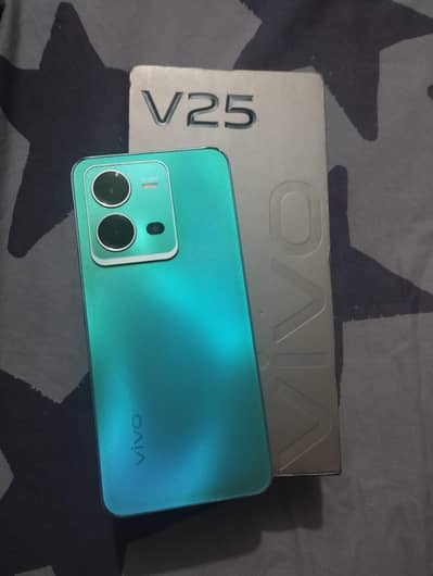 Vivo V25 official pta approved 12/256 urgent sale