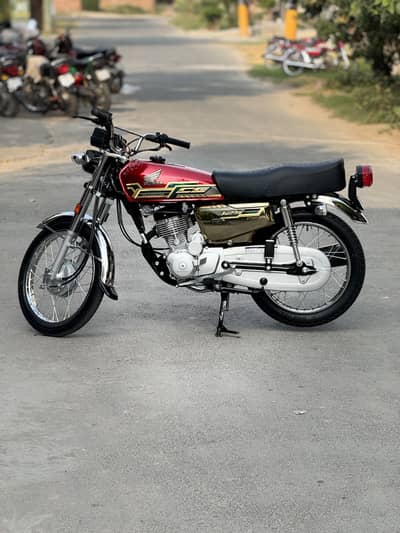 Honda 125 self gold edition