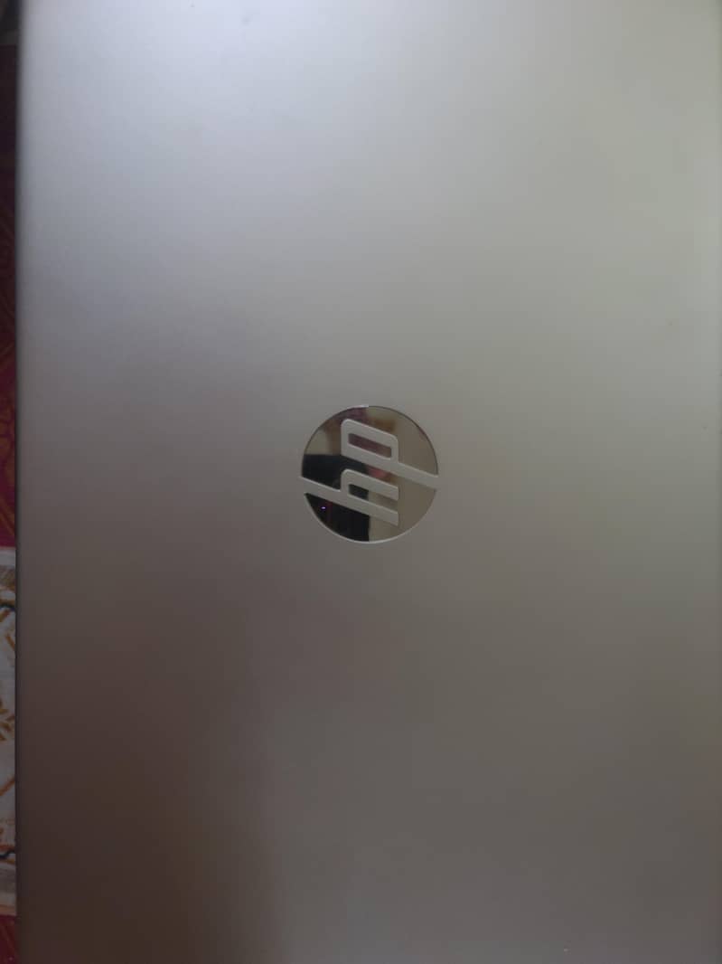 Laptop 0