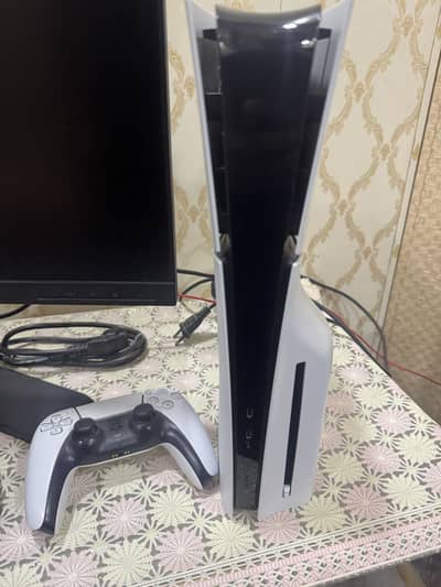 Ps5 slim disc 1TB + 1 extra controller