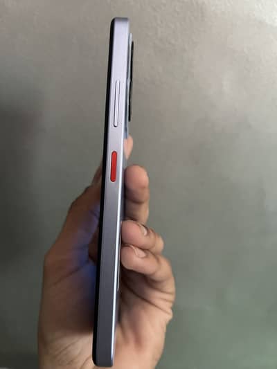  Nubia V60 Design 256GB — 10/10 Condition 