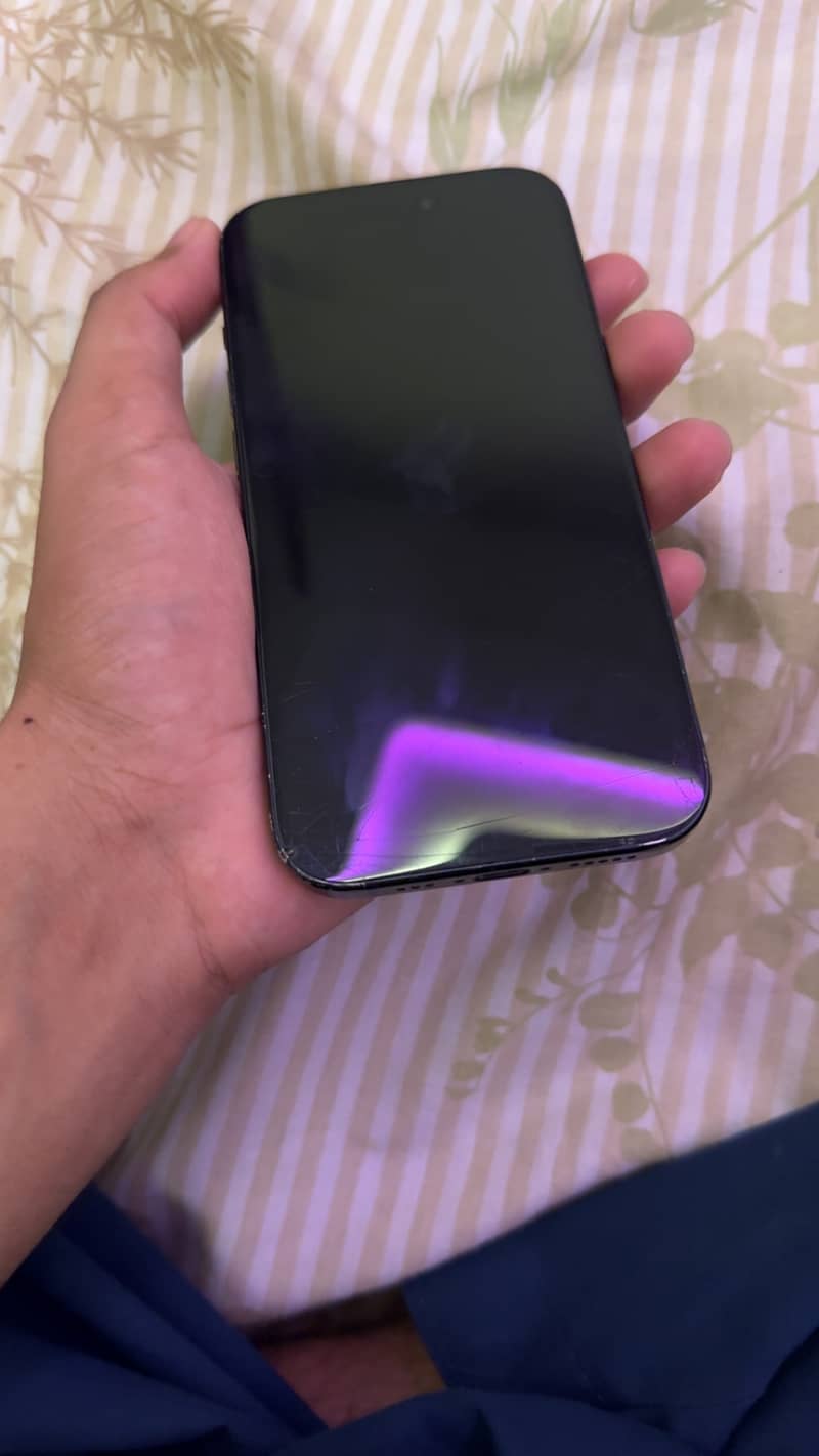 Apple iPhone 15 3