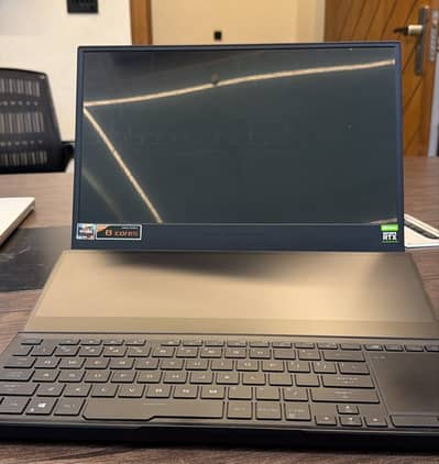 ASUS ROG Zephyrus Duo 15 SE