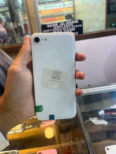 Apple iPhone SE