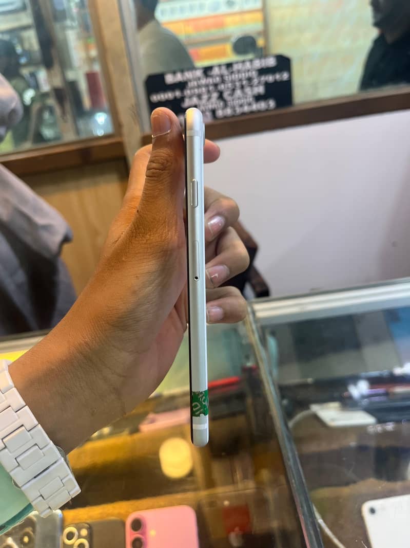 Apple iPhone SE 2