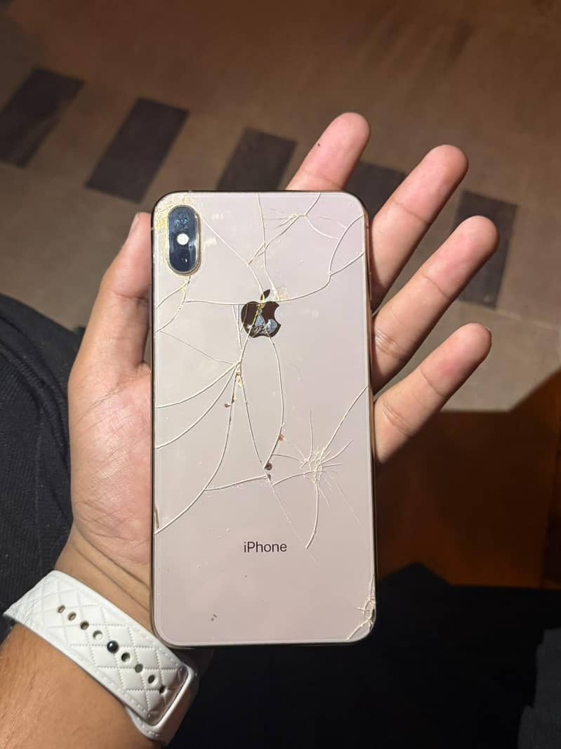 Apple iPhone XS Max 0