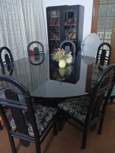 Dining table with divider