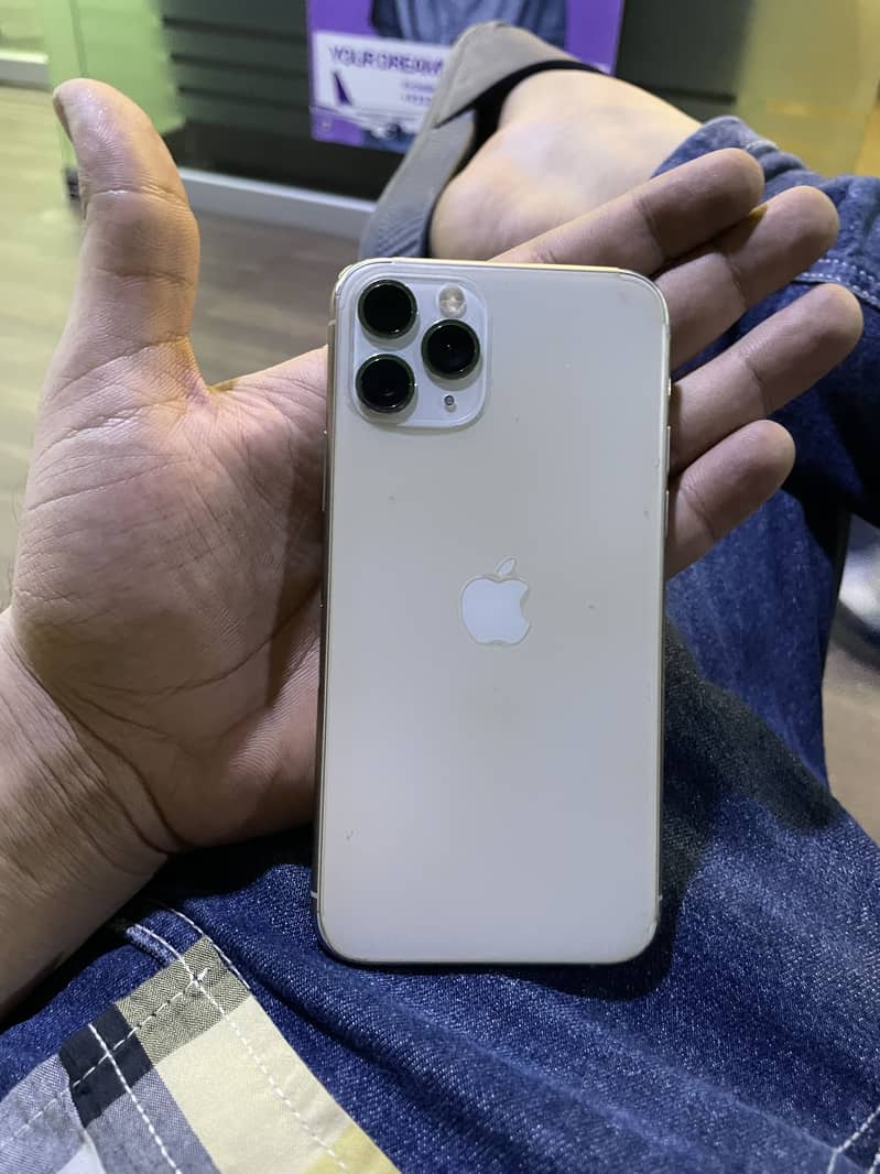iPhone 11 Pro 1