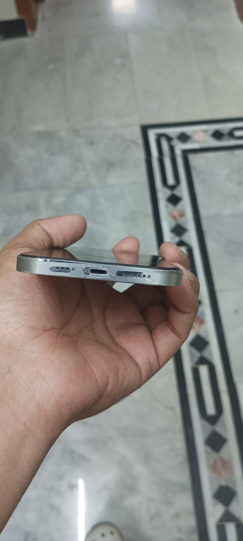 Apple iPhone 12 Pro Max 3