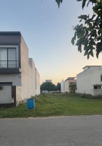 5 Marla Plot no C 293 Hot Location
