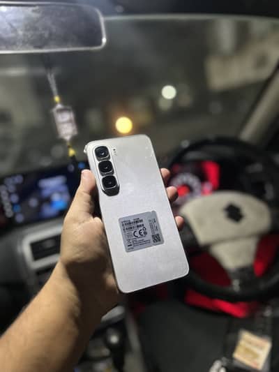 Infinix Hot 60