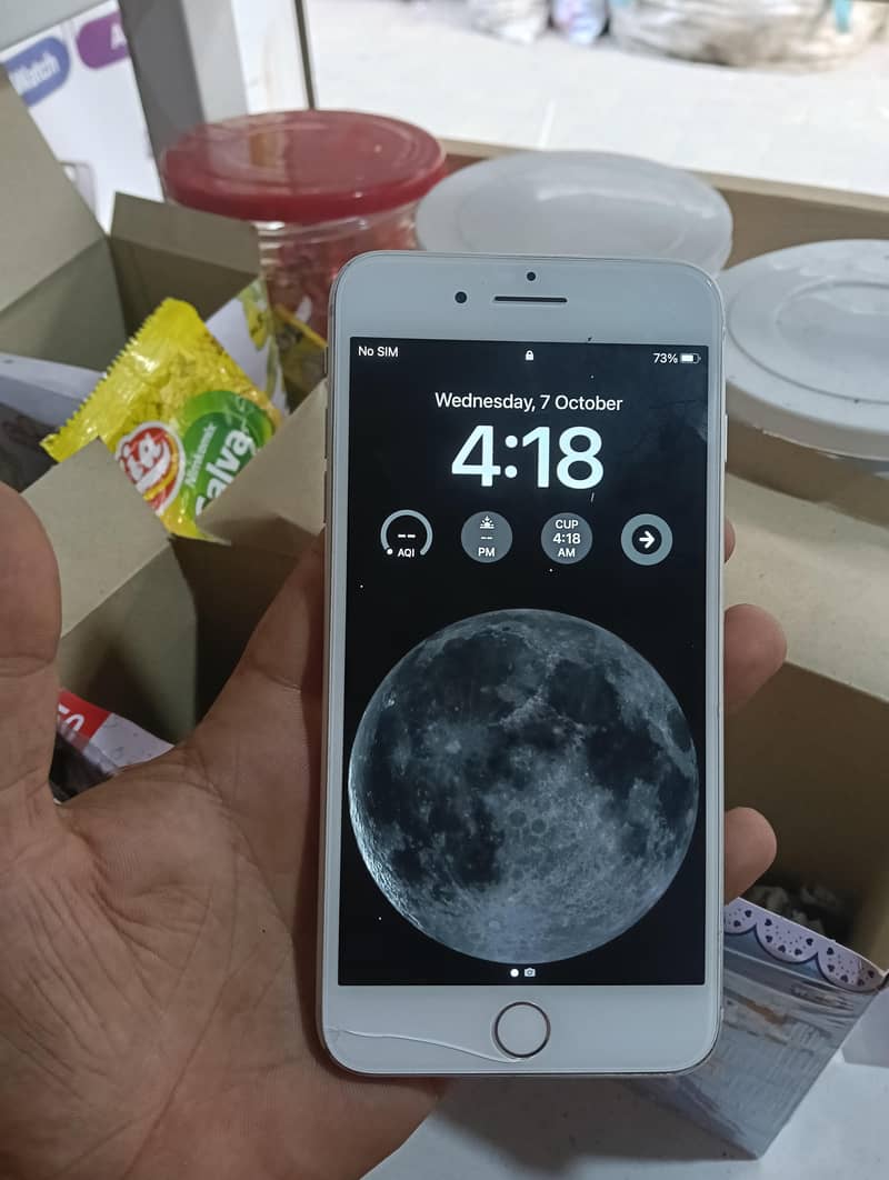 Apple iPhone 8 Plus 1