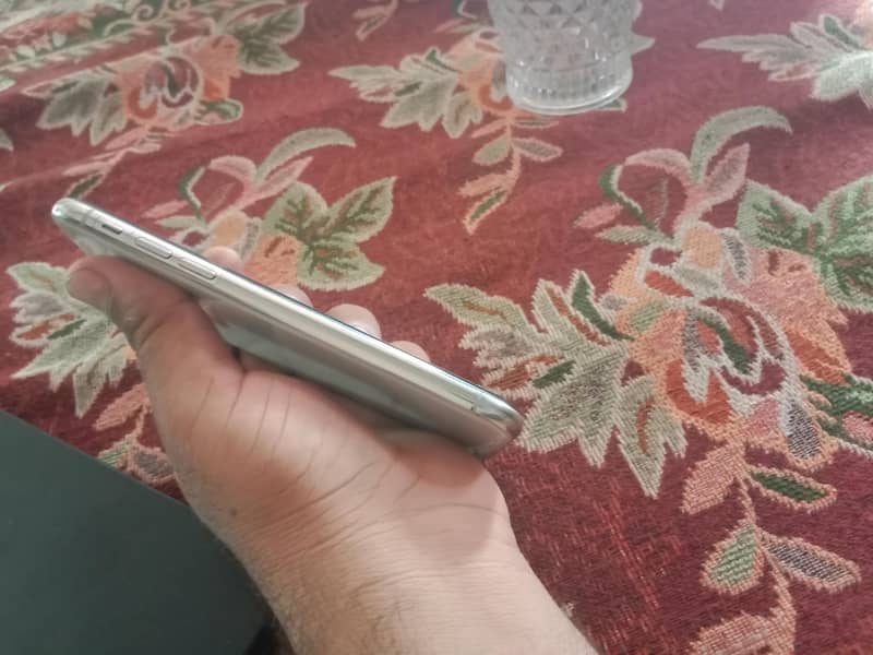 Apple iPhone X 2
