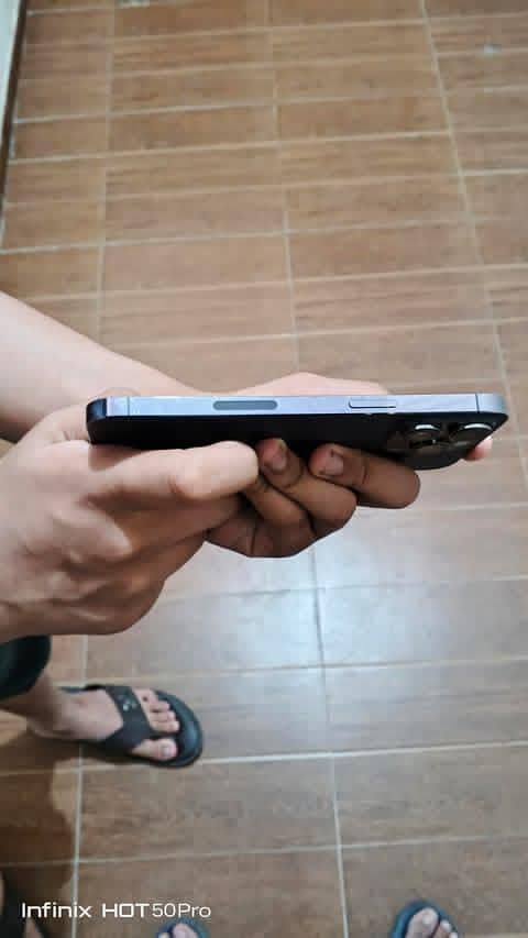 iPhone 14 Pro Max 2