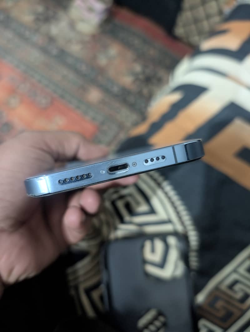 Apple iPhone 13 Pro Max 3