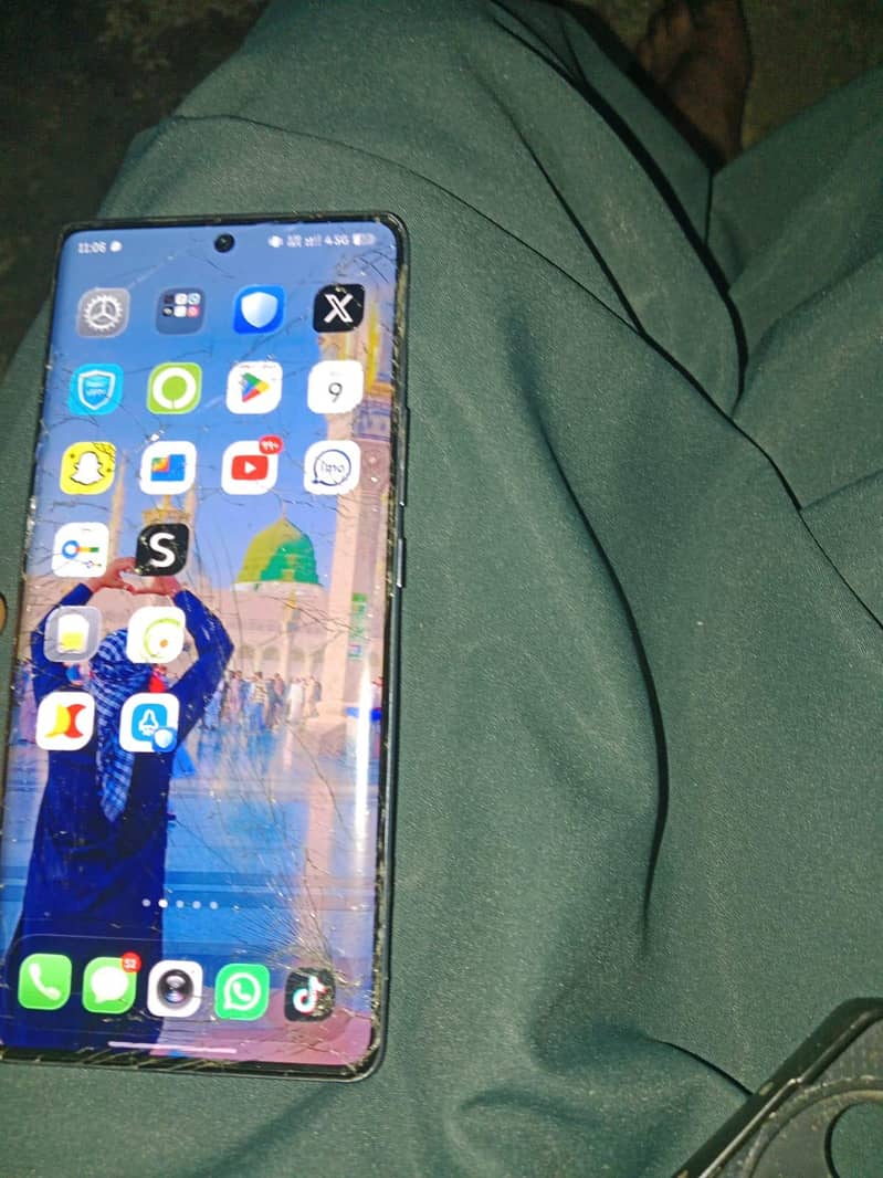 Tecno CAMON 30S 4