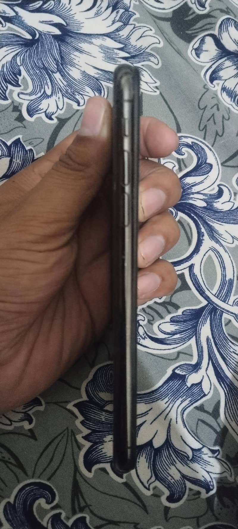 Apple iPhone Xs 1
