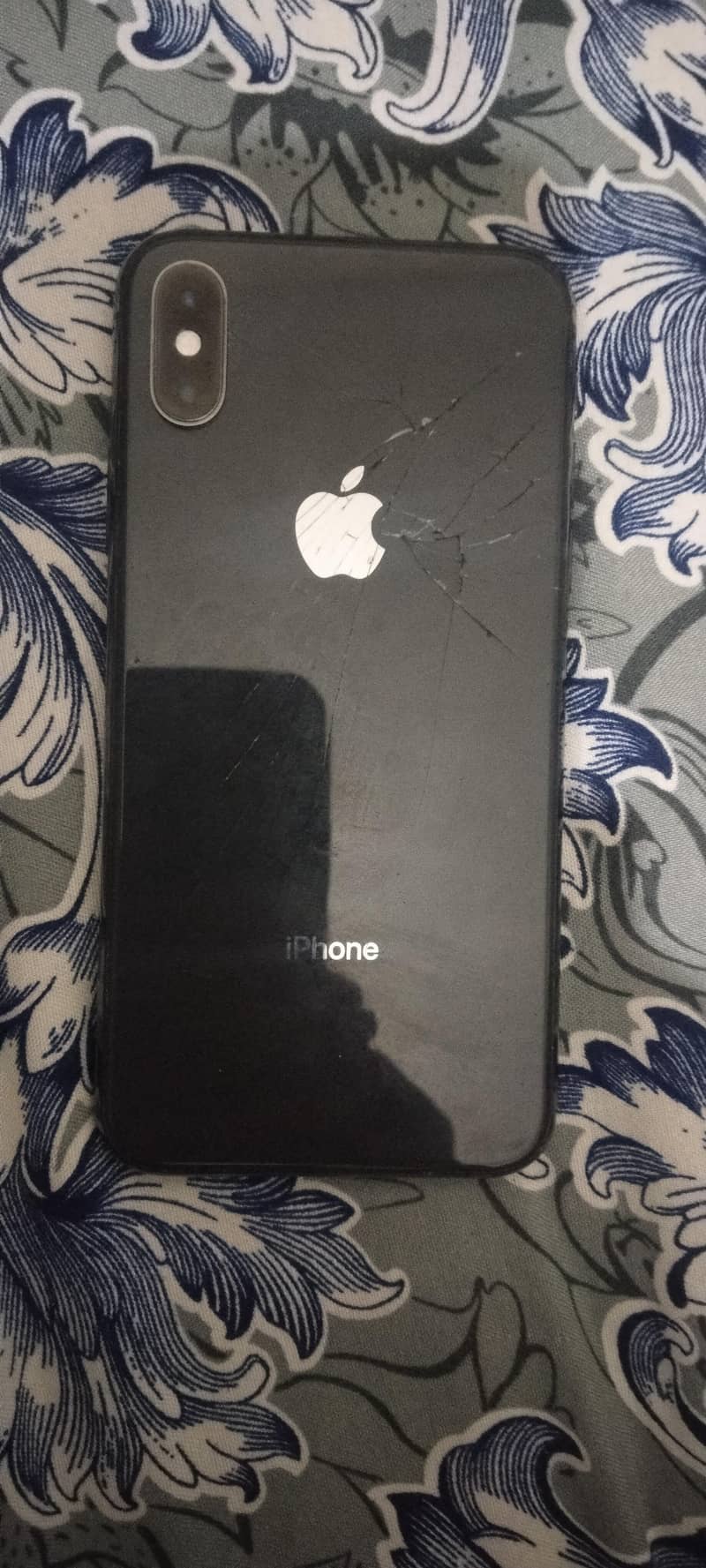 Apple iPhone Xs 3