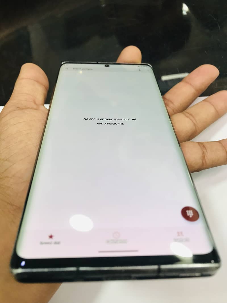 Sharp Aquos R6 8