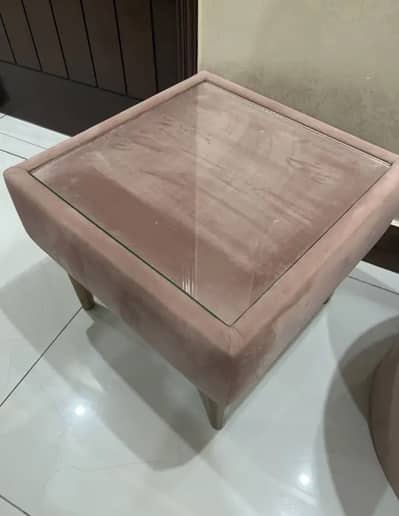 Sofa chair and coffee table