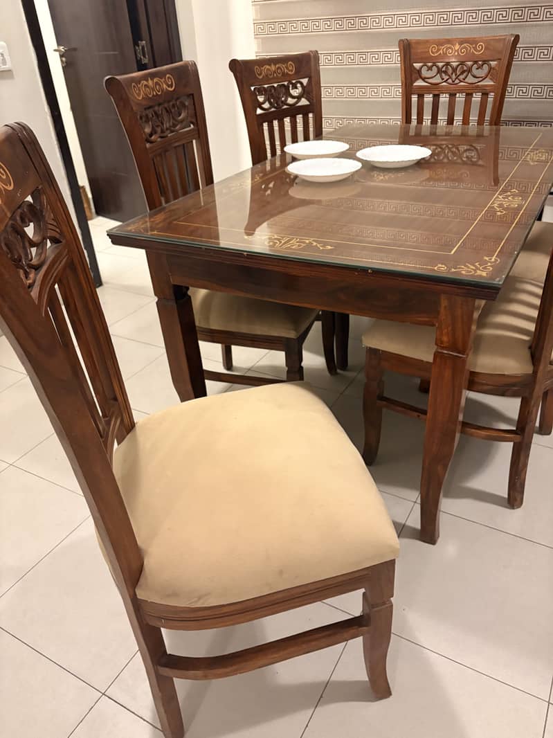 6 seater Dining table 1