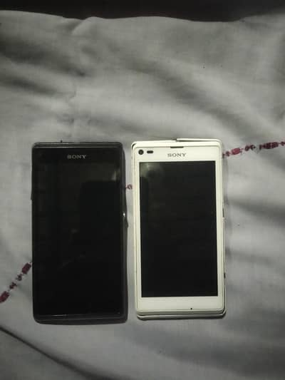 SONY C2105 LCD penal New condition main available hai.