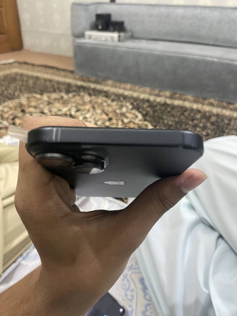 Apple iPhone 15 plus 5
