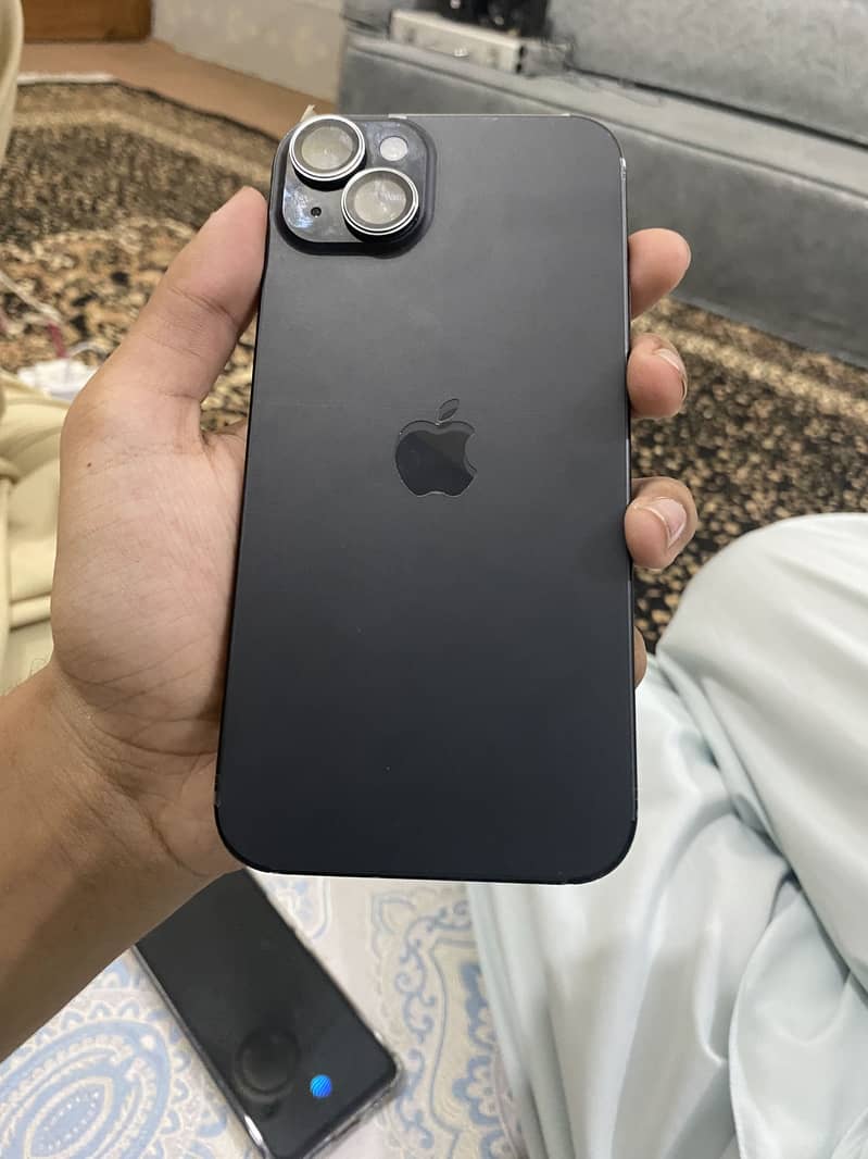 Apple iPhone 15 plus 1