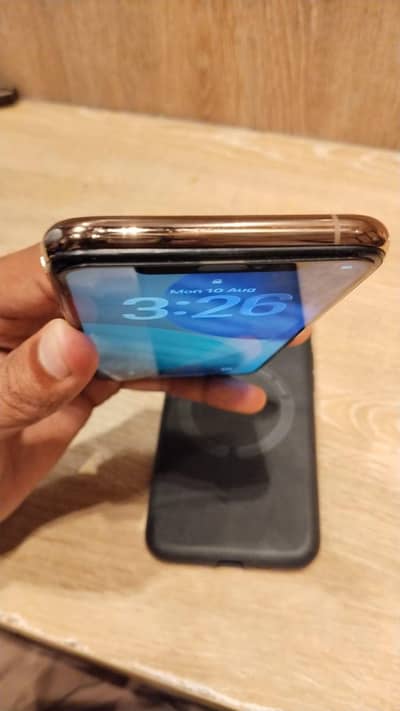 iphone 11 pro max urgent sale