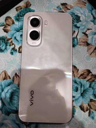 Vivo Y500 8/256 12 days use