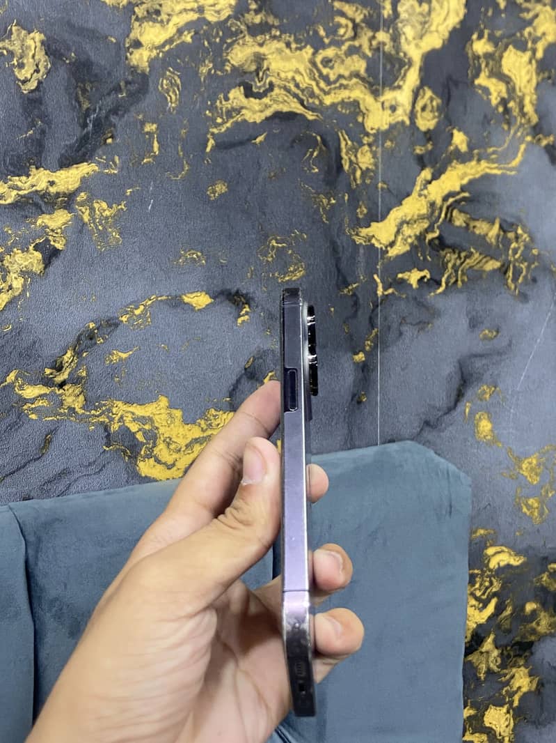 Apple iPhone 14 Pro 9