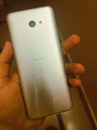 Kyocera basio 4